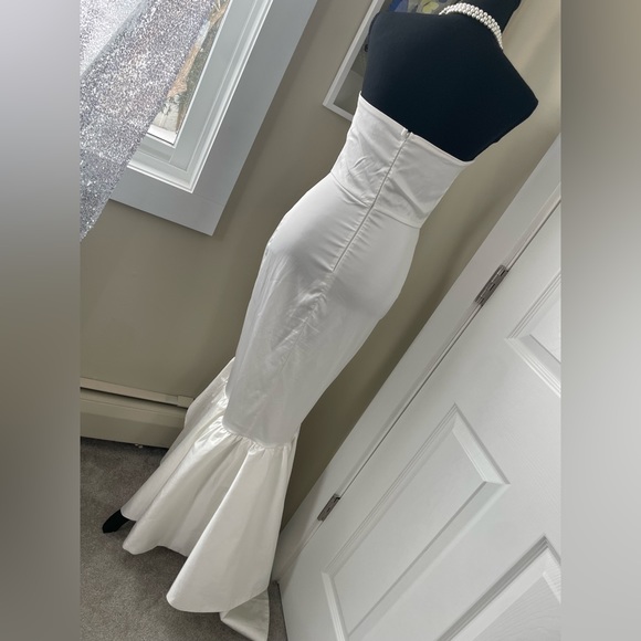 White Dress - Picture 7 of 12